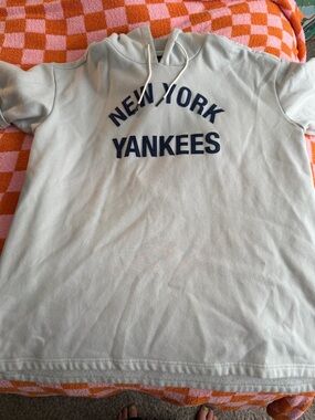 Yankees short sleeve hoodie
